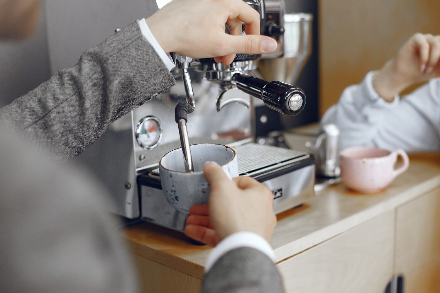 Melhor cafeteira para escritório: as 10 melhores em 2026